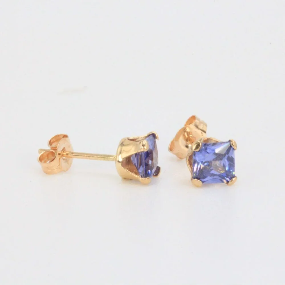 10k Yellow Gold Blue / Periwinkle Square CZ Cubic Zirconia Stud Earrings - Picture 2 of 5